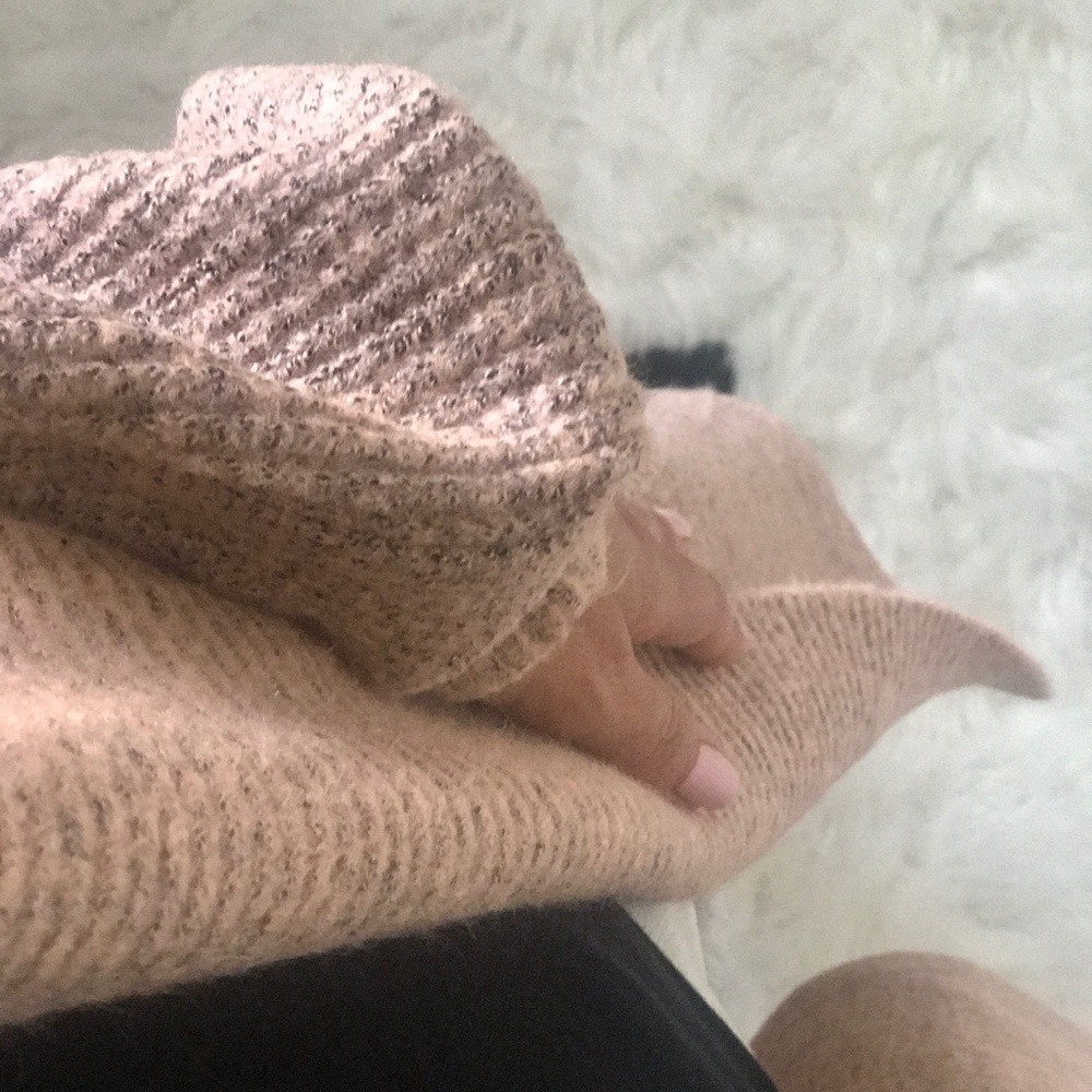 LAST 1️⃣ 3rd RESTOCK!!! EVA Trench Coat Sweater - Picture 5 of 8